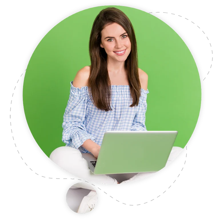 Frau nutzt sync4 als Schnittstelle zu sage